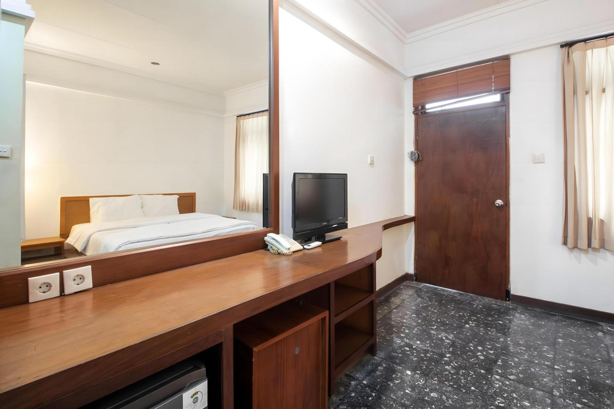 Capital O 93809 Wida Hotel Legian Eksteriør billede