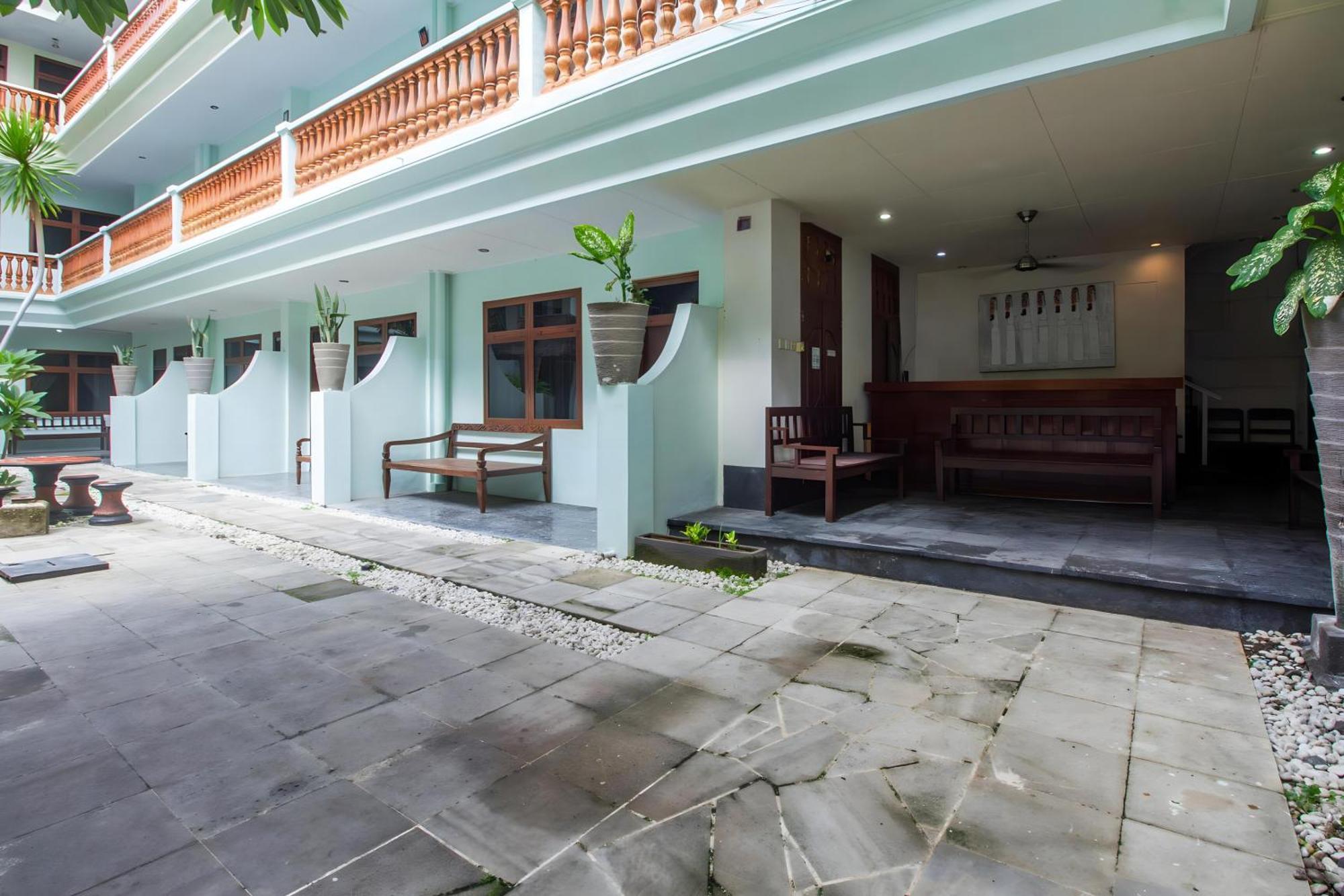 Capital O 93809 Wida Hotel Legian Eksteriør billede