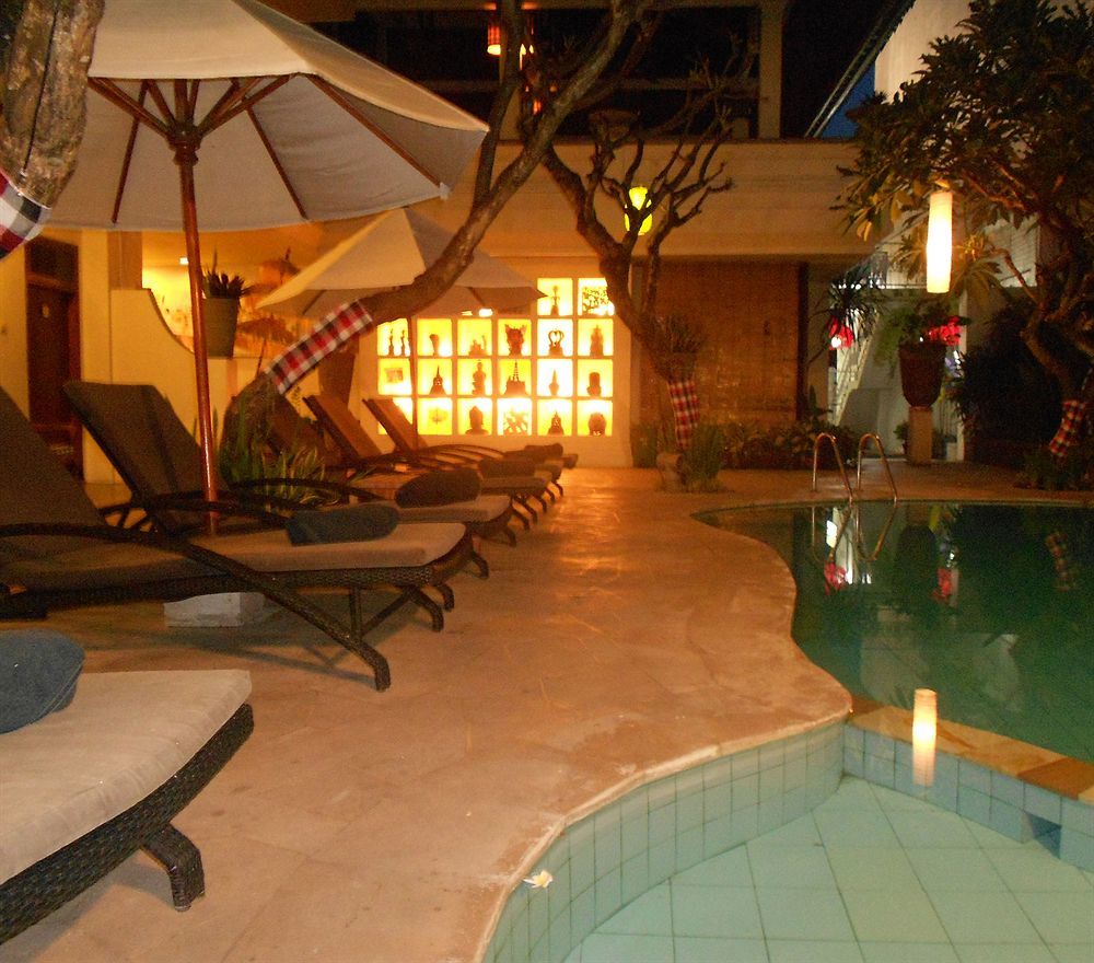 Capital O 93809 Wida Hotel Legian Eksteriør billede