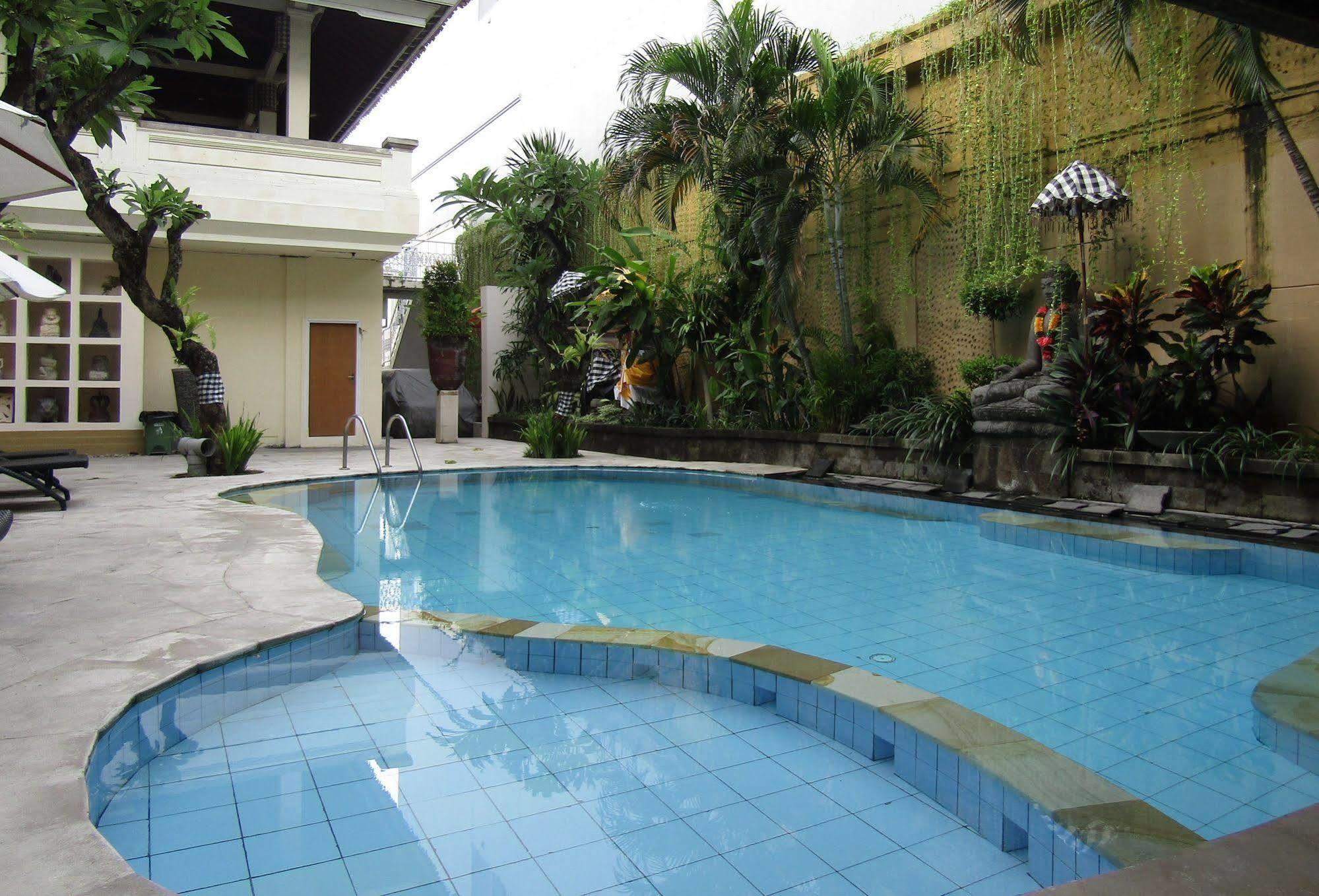 Capital O 93809 Wida Hotel Legian Eksteriør billede