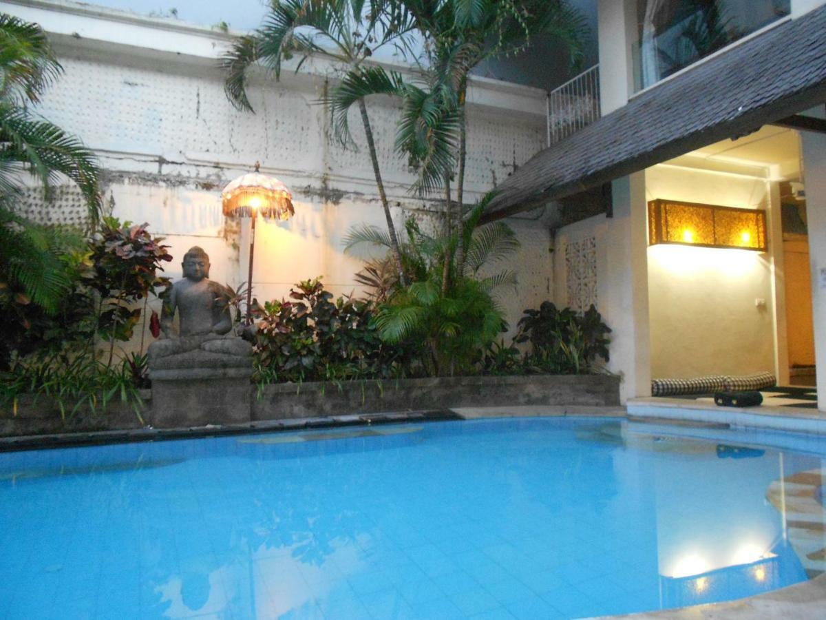 Capital O 93809 Wida Hotel Legian Eksteriør billede