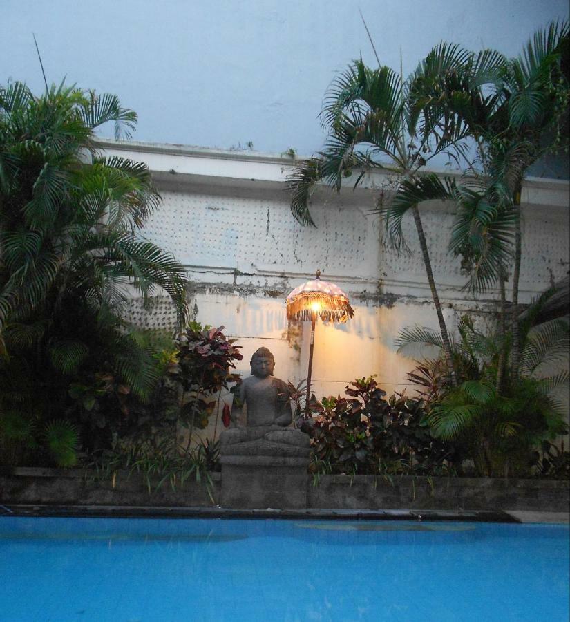 Capital O 93809 Wida Hotel Legian Eksteriør billede
